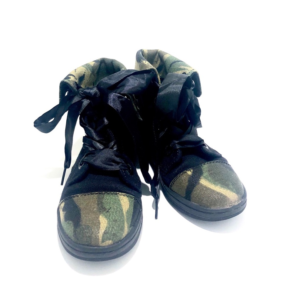 Canvas Doc Martens